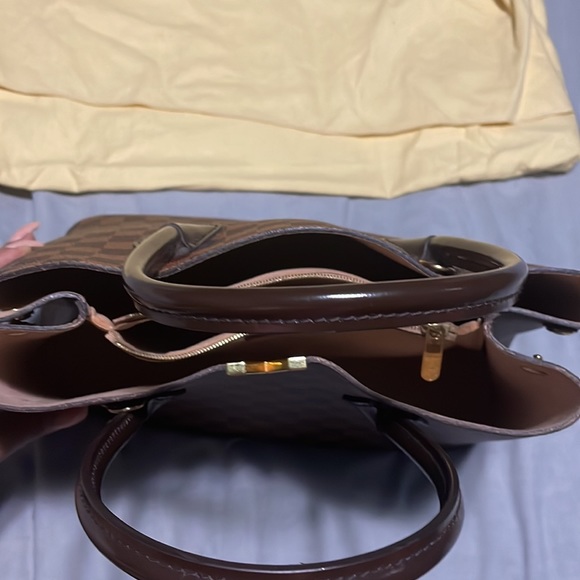 LV Damier Limited Edition pattern tote. - Picture 2 of 2